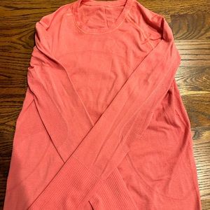Lululemon swiftly tech long sleeve shirt